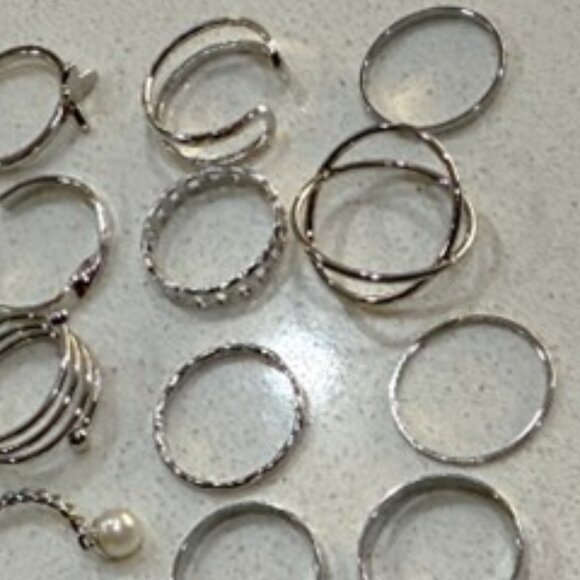 BUNDLE of 20 Silver Tone Rings NWOT - Picture 2 of 3